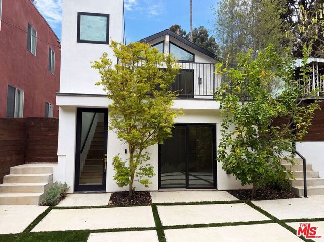 8723 Lookout Mountain Avenue, Los Angeles