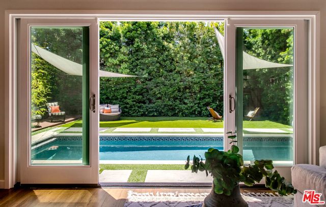 5310 W 82nd Street, Los Angeles