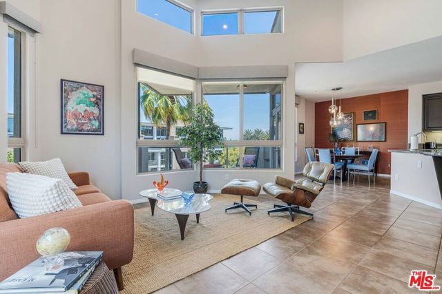 13044 Pacific Promenade # 414, Playa Vista