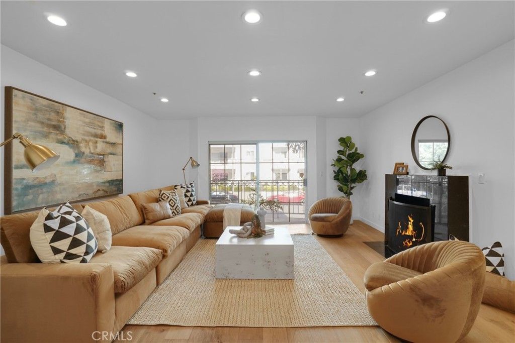 1871 Greenfield Avenue # 102, Los Angeles