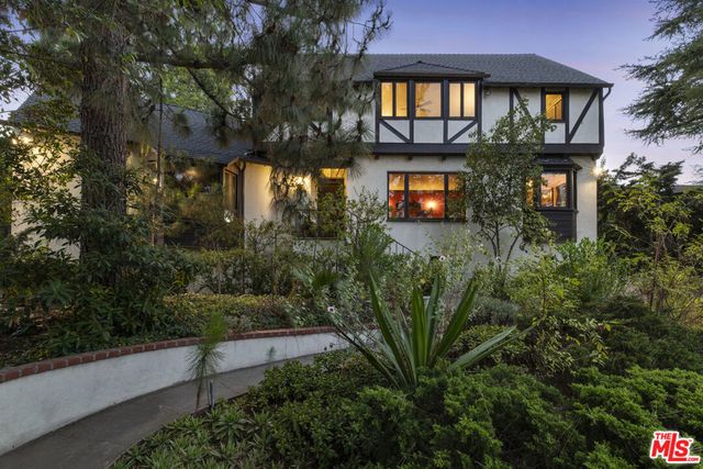 2489 Moreno Drive, Los Angeles