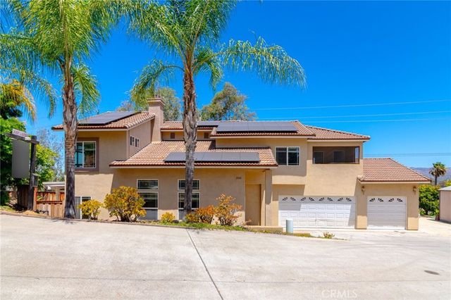 200 N Upas Street, Escondido