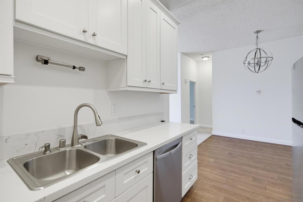 8310 Regents Rd # 2a, San Diego