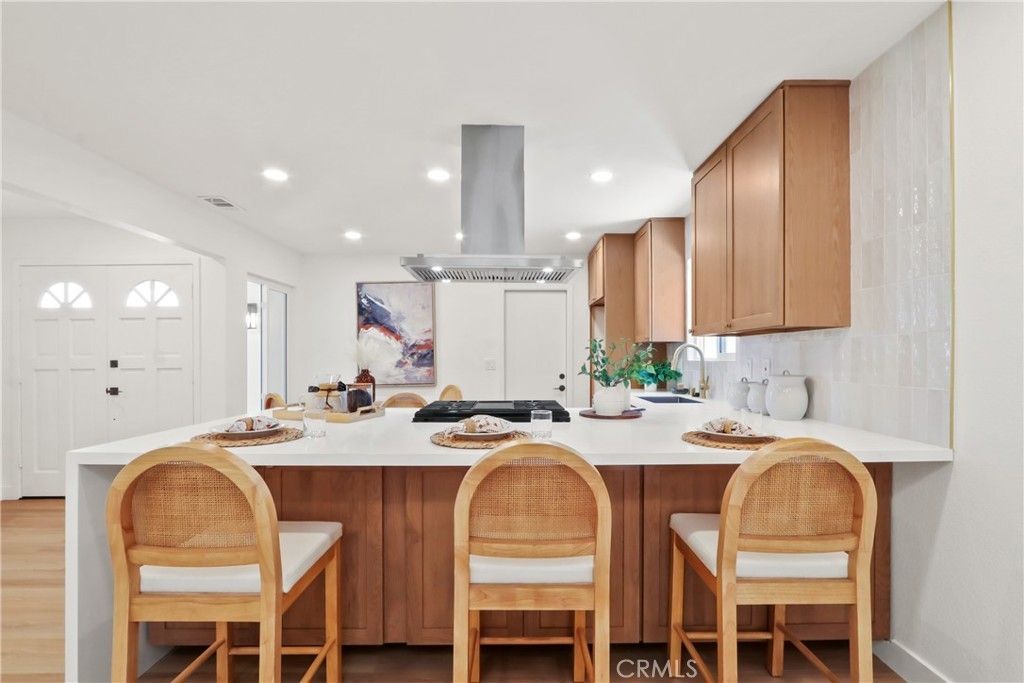 24668 Jutewood, Lake Forest