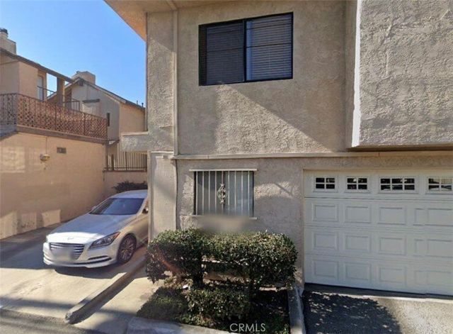 1015 W 159th Street 12, Gardena.