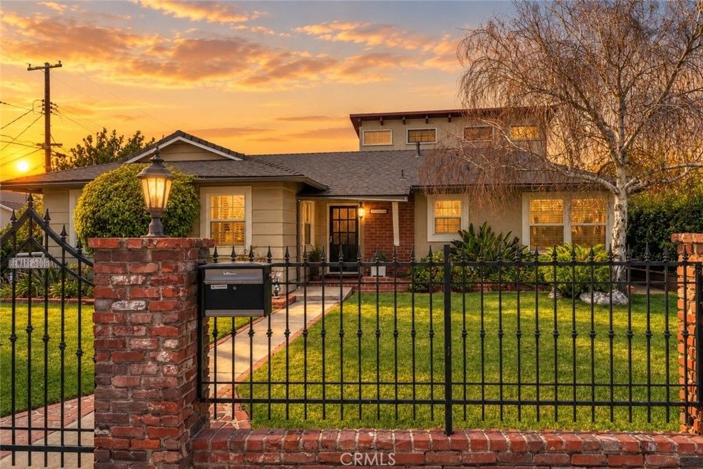 8315 Canterbury Avenue, Sun Valley