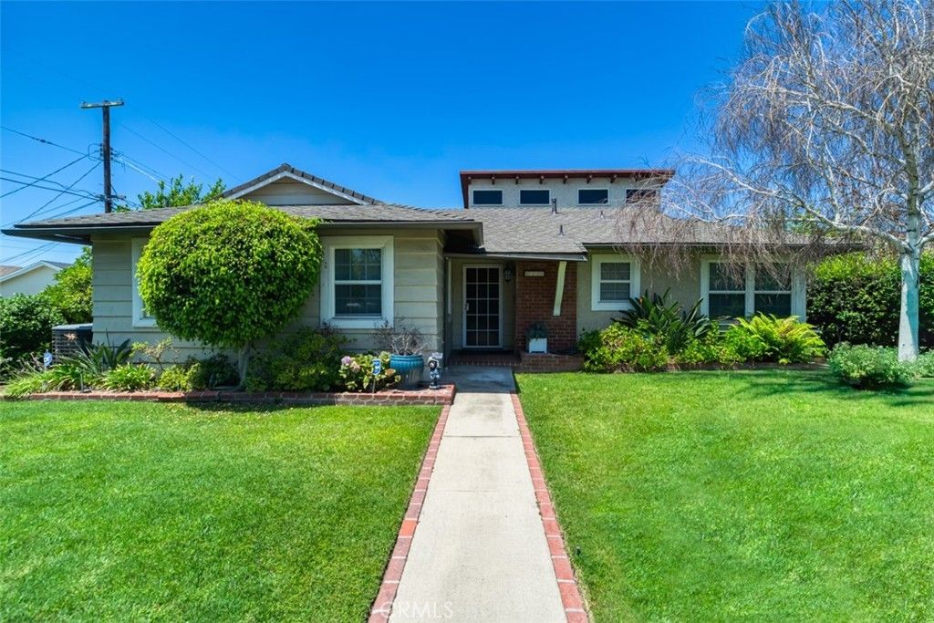 8315 Canterbury Avenue, Sun Valley
