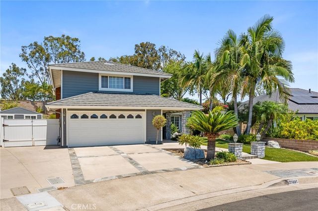25805 Chapel Hill, Lake Forest