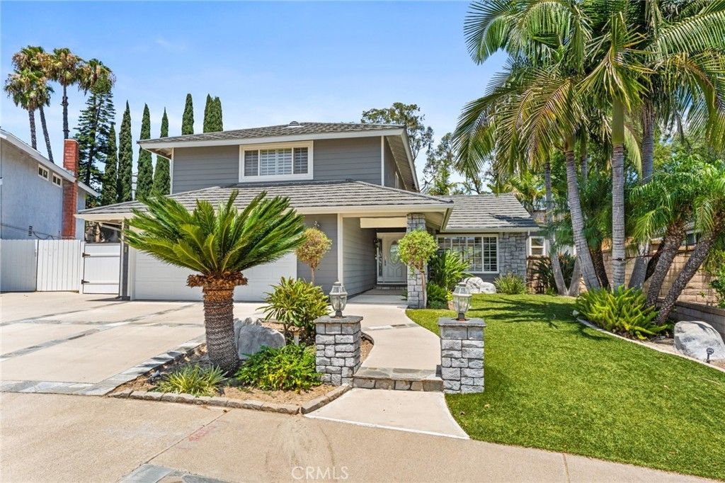 25805 Chapel Hill, Lake Forest