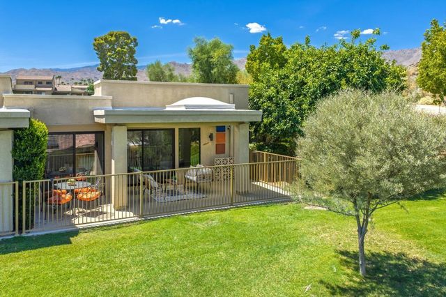 72302 Merry Vale Way, Palm Desert