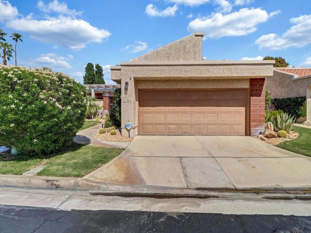 35886 Paseo Circulo W, Cathedral City
