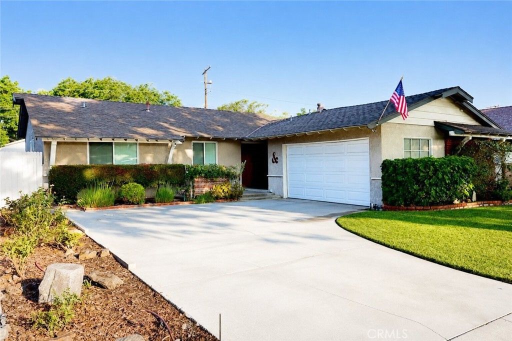 1506 Eastside Avenue, Santa Ana