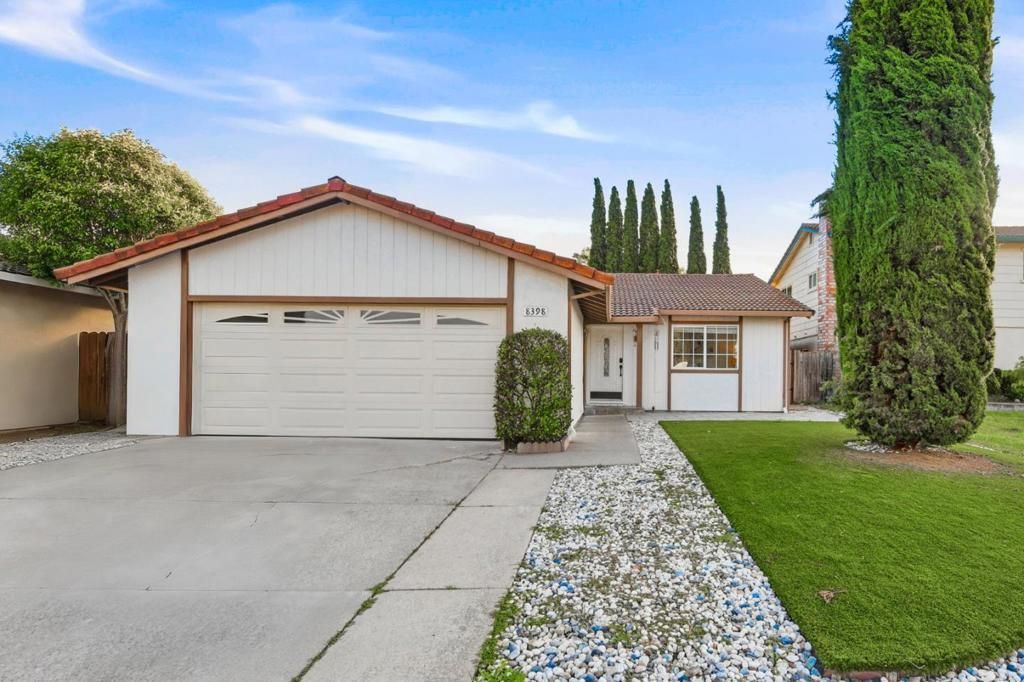 8398 Cypress Court, Dublin