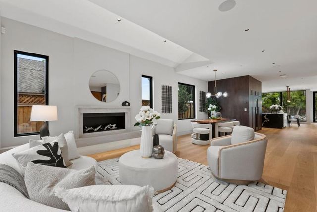 618 Tennyson Avenue, Palo Alto