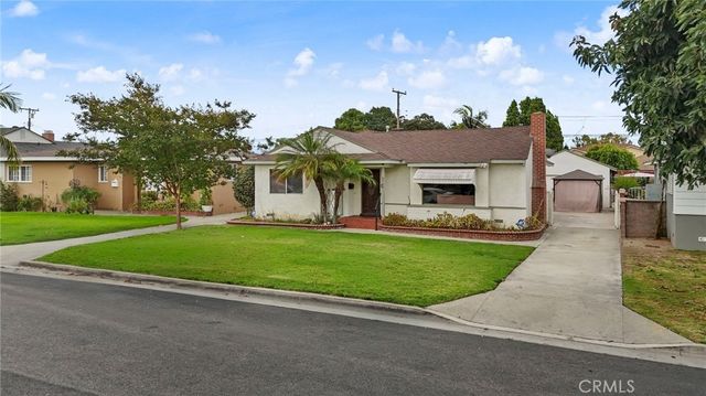 9708 Pomering, Downey