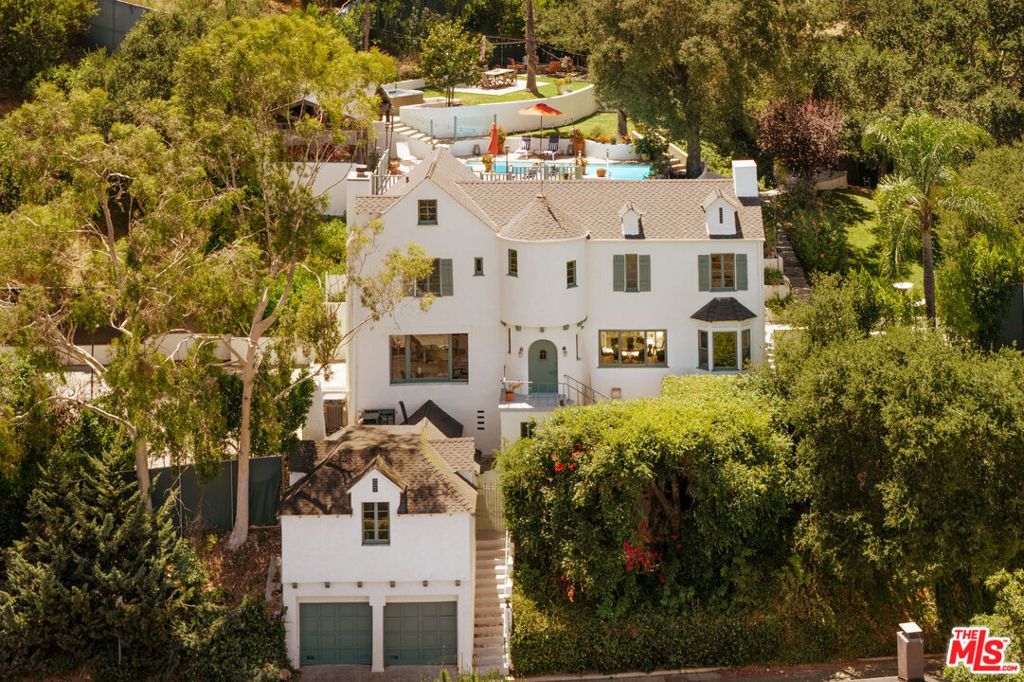3001 Passmore Drive, Los Angeles