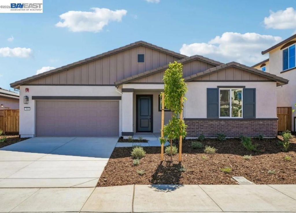 508 Spruce Waly, Oakley