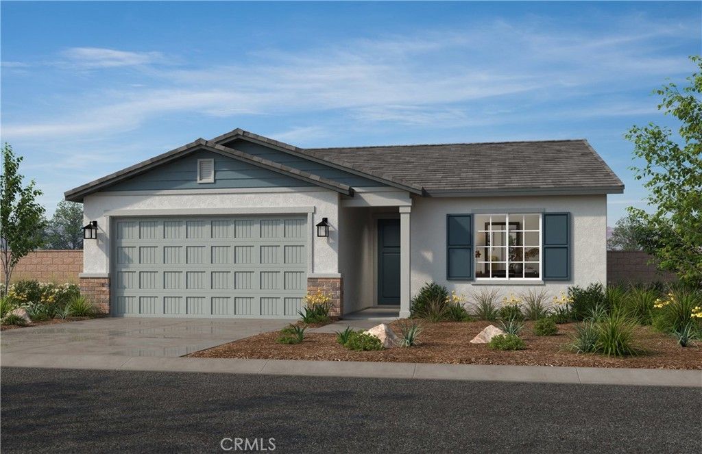 31384 Pine Oak Road, Winchester