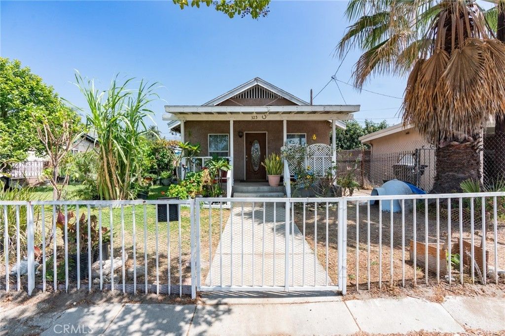 325 W Crescent Drive, Azusa