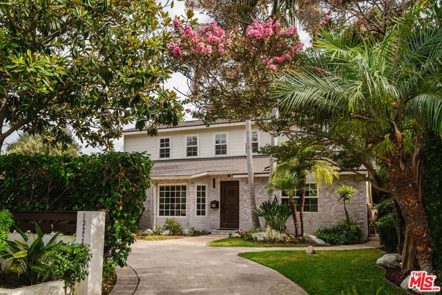 13230 Hesby Street, Los Angeles