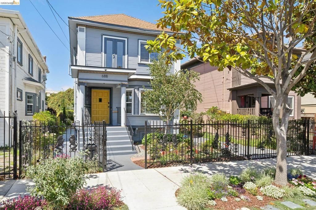 688 31st St, Oakland