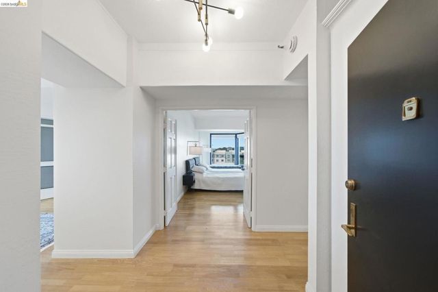 6363 Christie Ave # 606, Emeryville