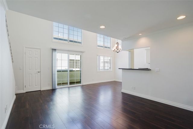 21529 Saticoy Street # 217, Canoga Park