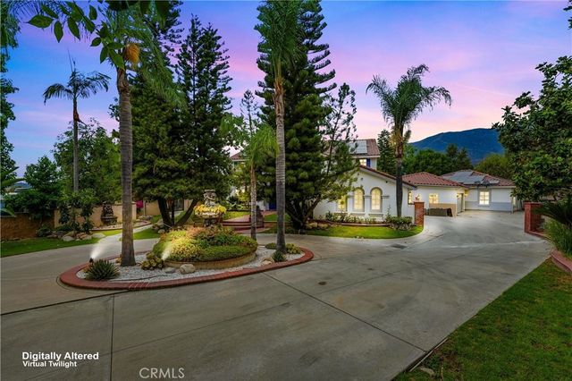 1067 Trevecca, Claremont