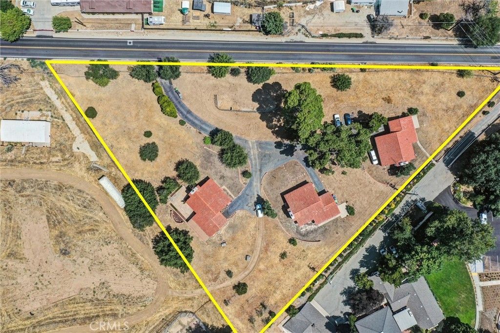 9385 Oak Glen Road, Cherry Valley