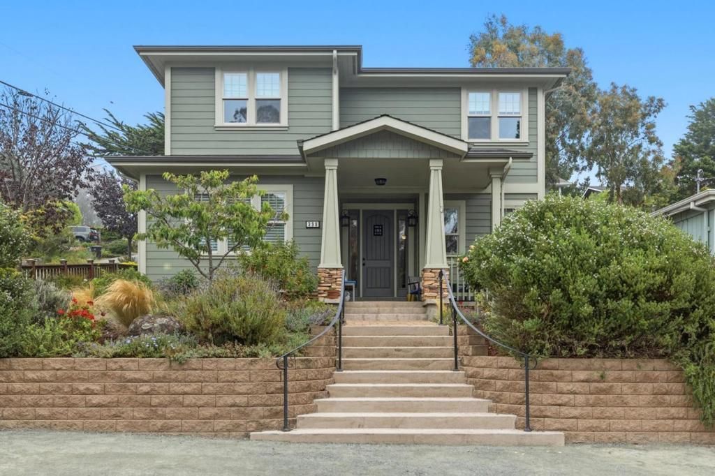 398 San Carlos Avenue, El Granada