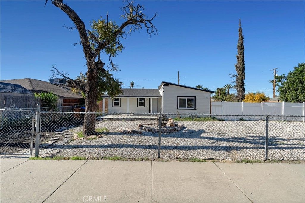 415 N Santa Fe, Hemet
