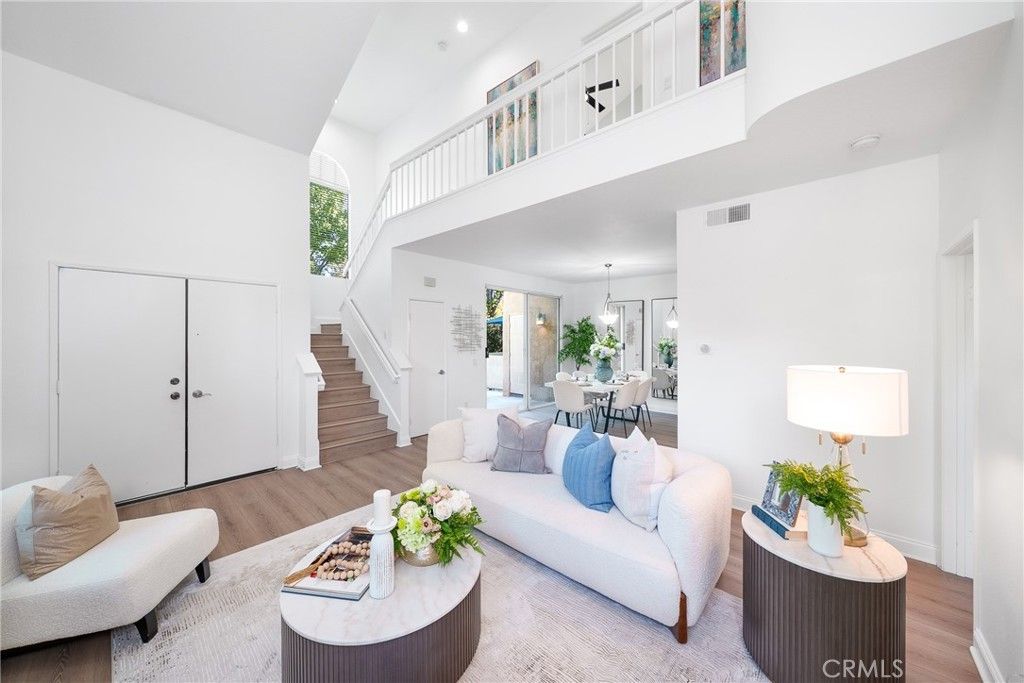 19431 Rue De Valore # 38b, Lake Forest
