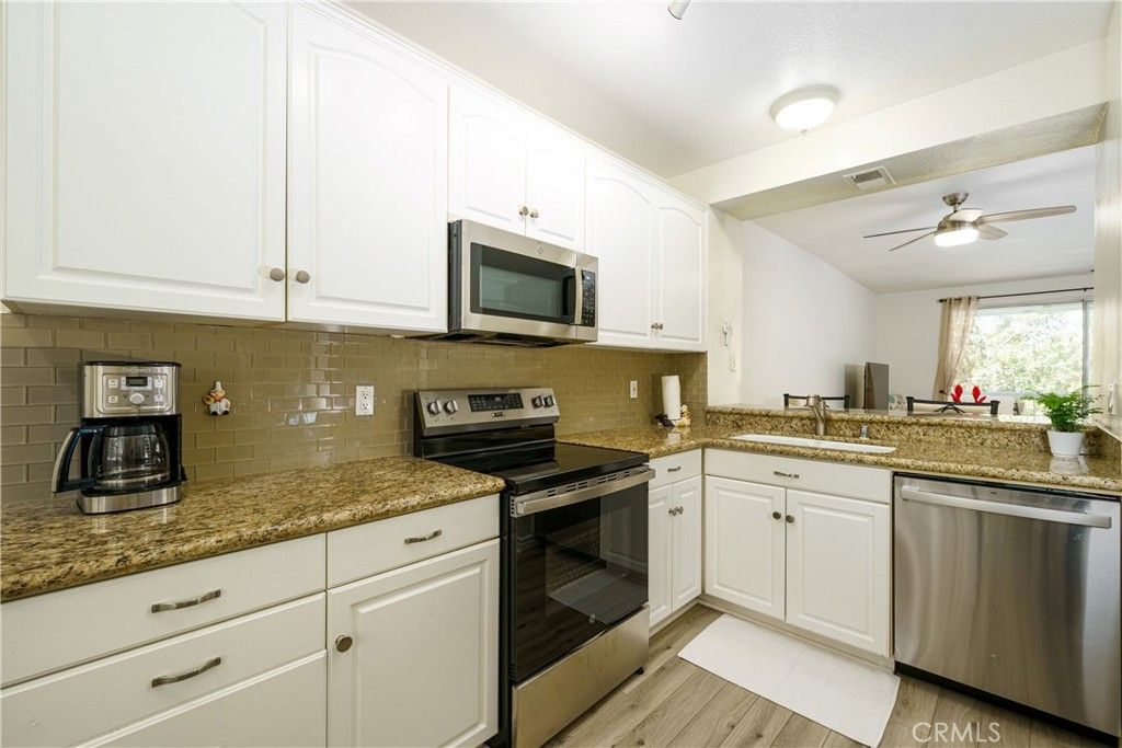 20301 Bluffside Circle # 211, Huntington Beach