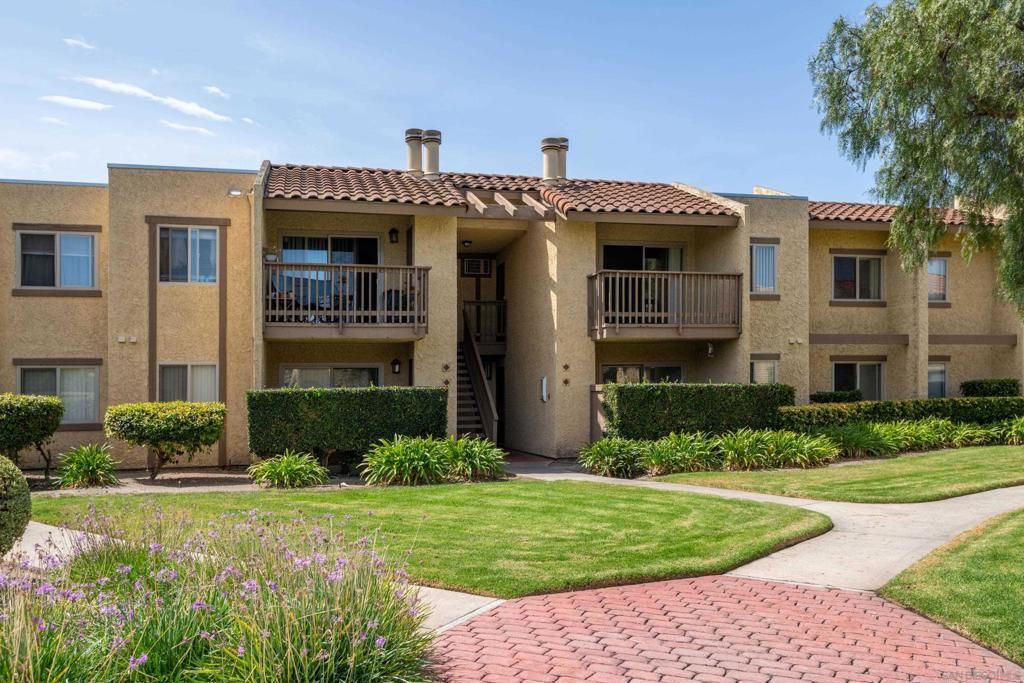 2980 Alta View Dr # 202, San Diego
