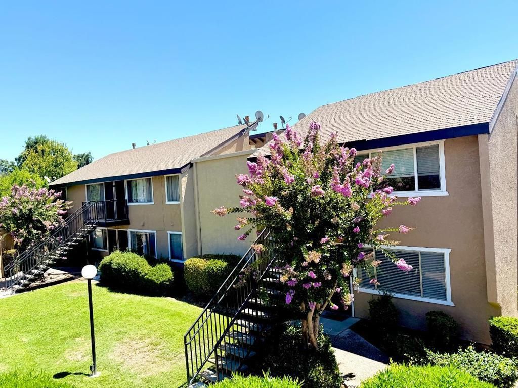 325 Standiford Avenue # 65, Modesto