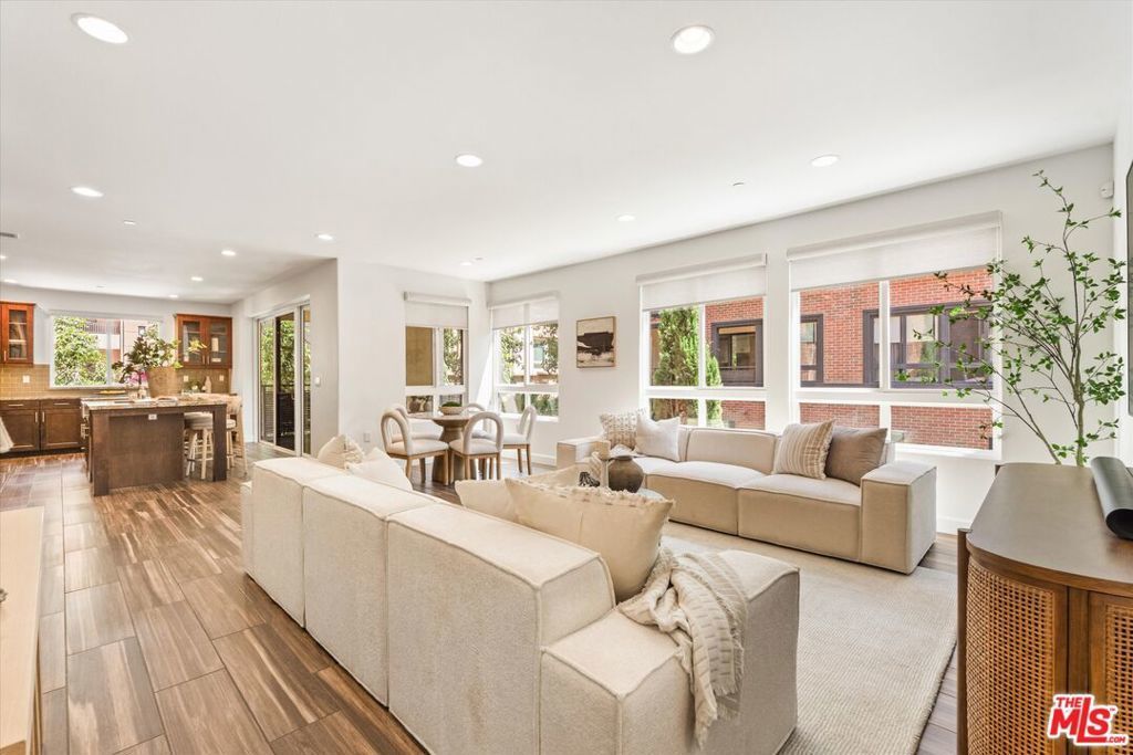 12883 Runway Road # 1, Playa Vista