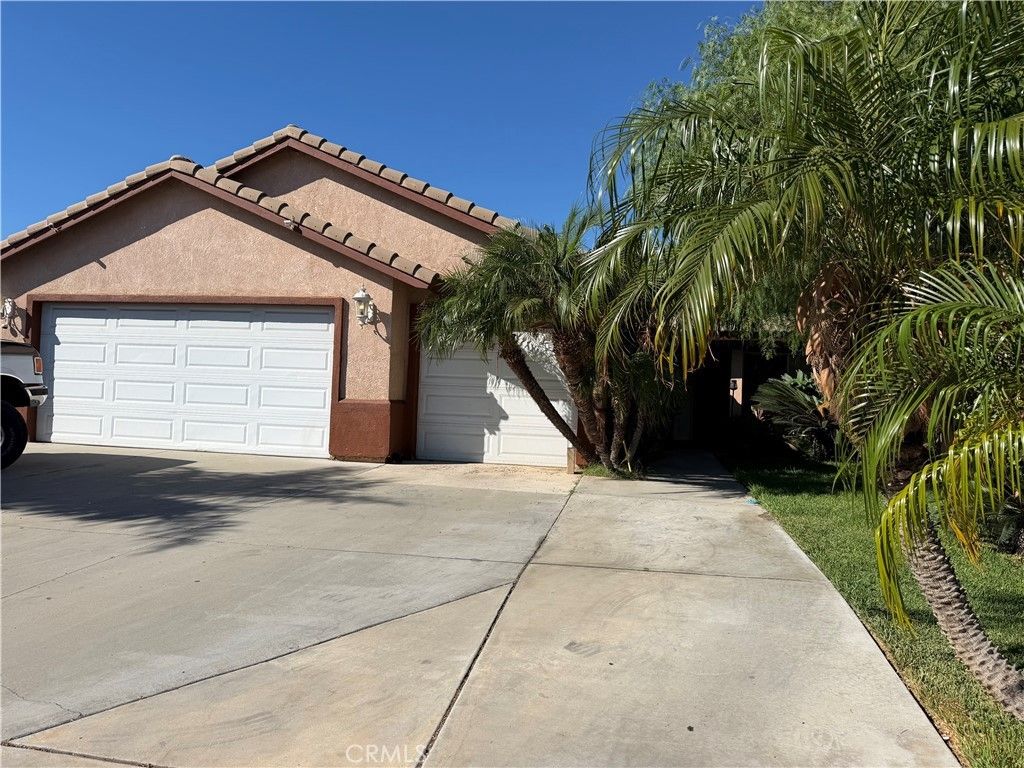 15184 Macadamia Court, Fontana