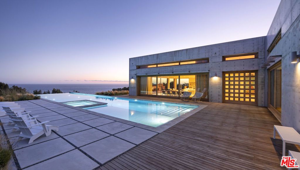 24689 Pacific Coast Highway, Malibu