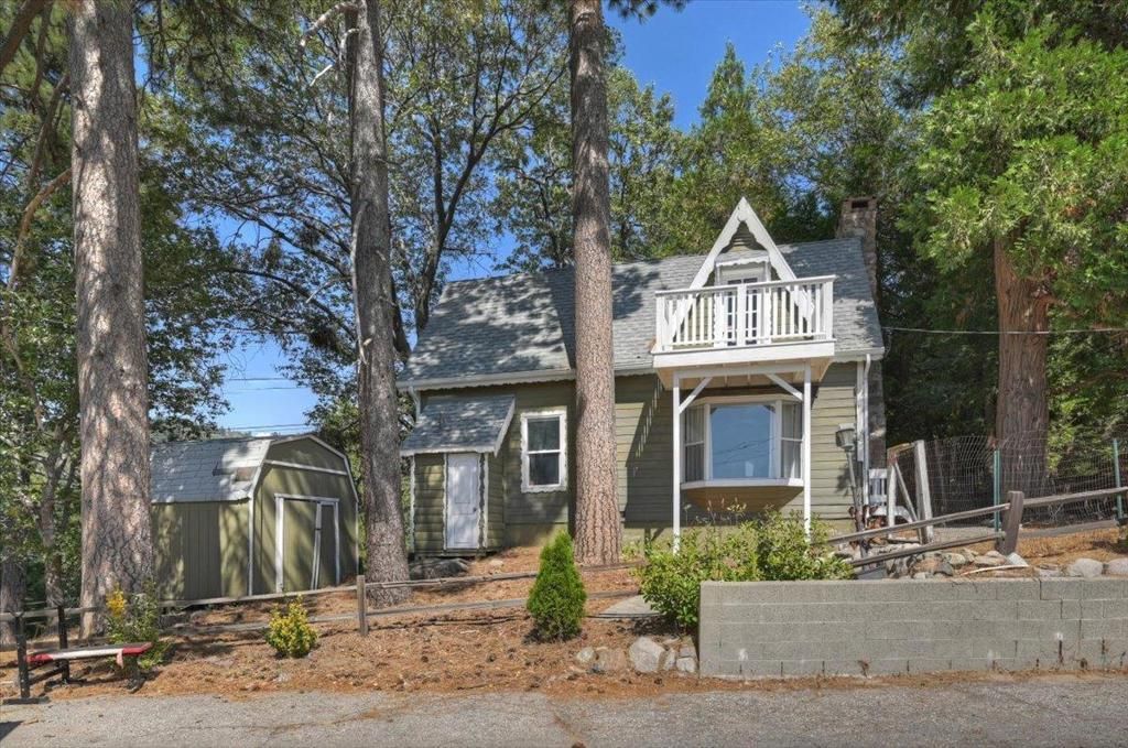 710 Arosa, Crestline