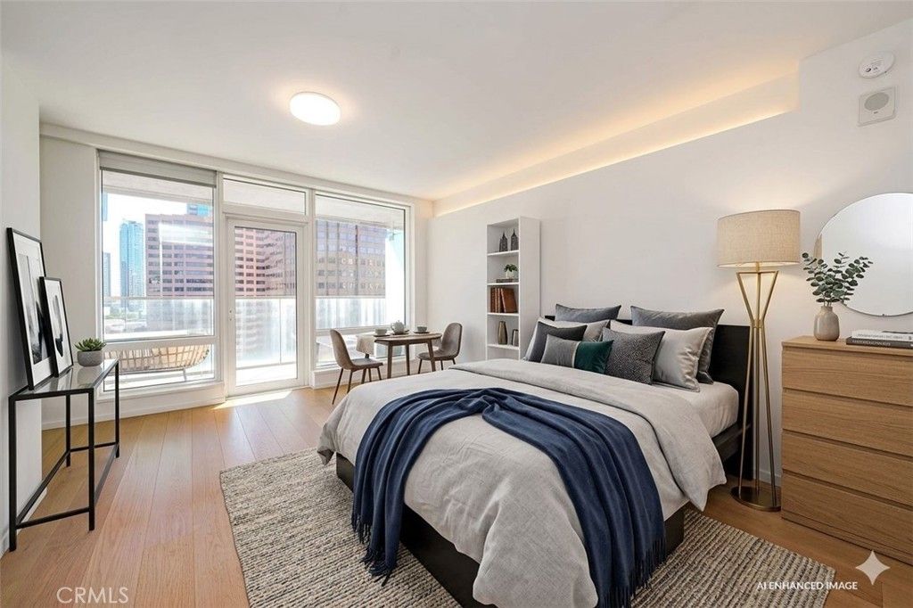 877 Francisco St # 1717, Los Angeles