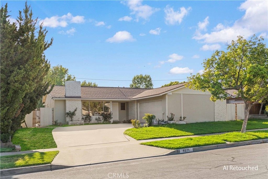 4571 Loganlinda, Yorba Linda