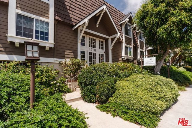 1731 Barry Avenue # 214, Los Angeles
