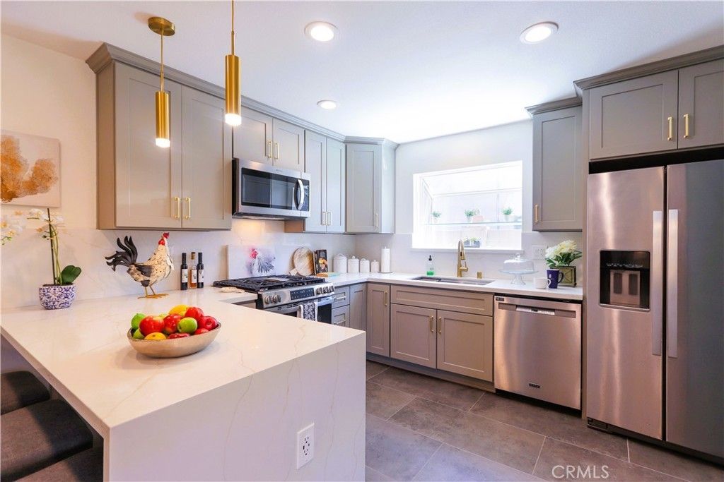 2516 E Quincy, Orange