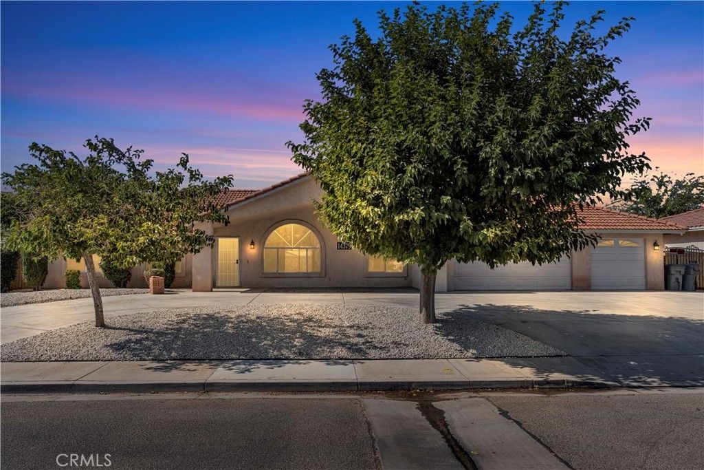 14379 Mauna Loa, Hesperia