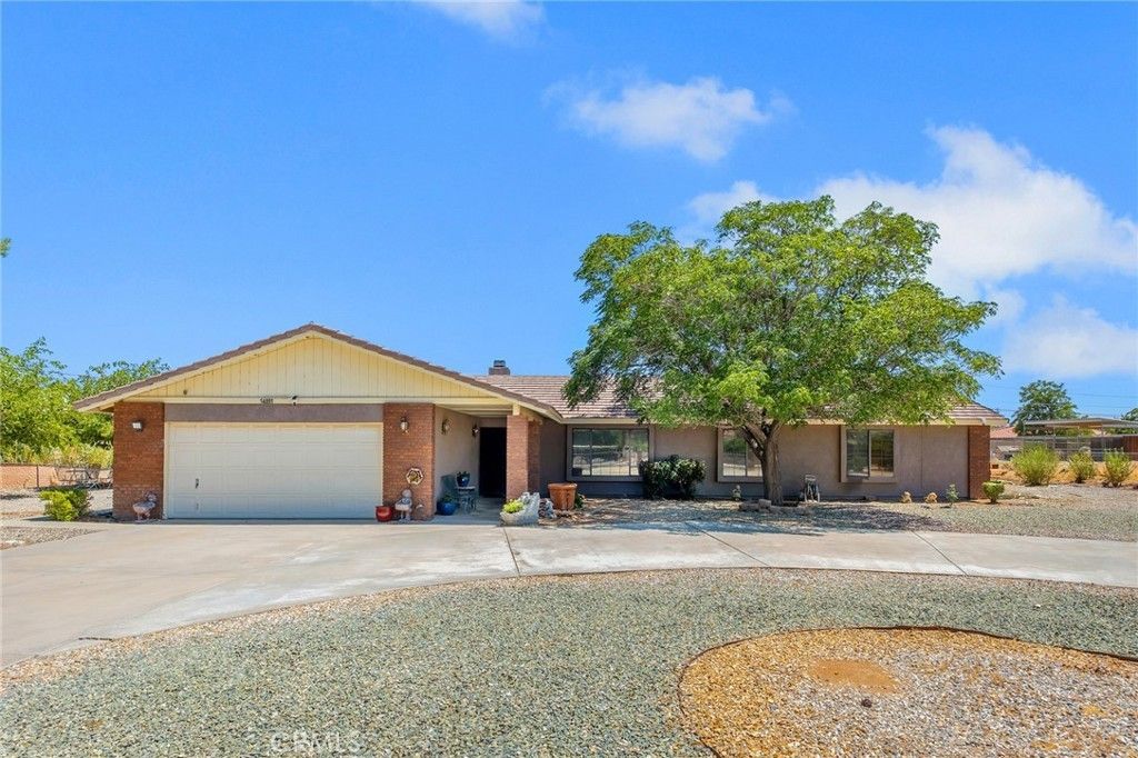 14861 Riverside, Apple Valley