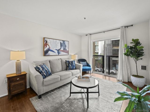 1970 Columbia St # 312, San Diego