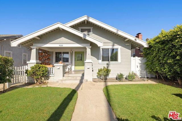 4820 S Van Ness Avenue, Los Angeles