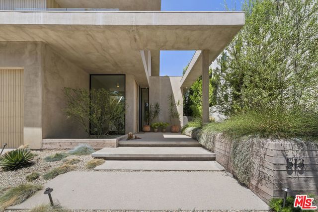 513 N Martel Avenue, Los Angeles
