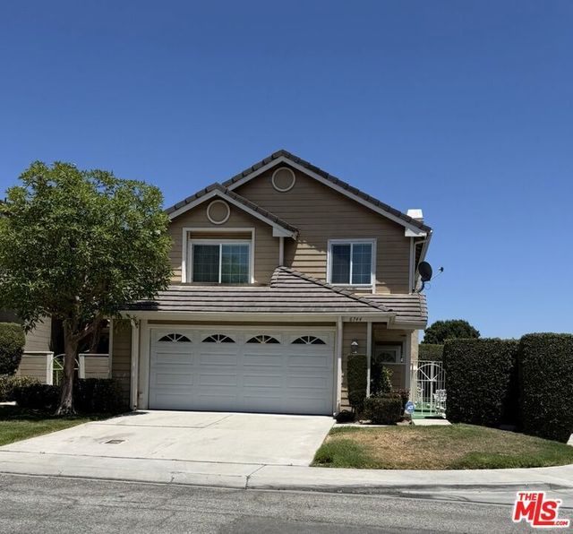 8744 Edmonton Place, Inglewood