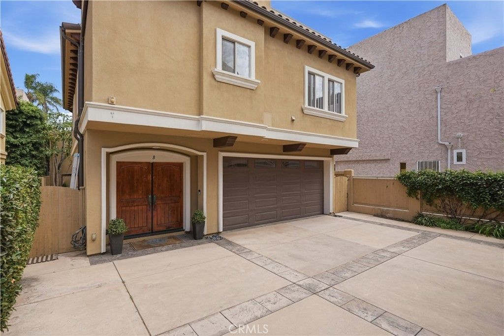 520 N Elena # B, Redondo Beach
